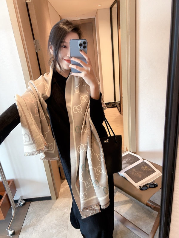 ブランドマフラー側面デザイン